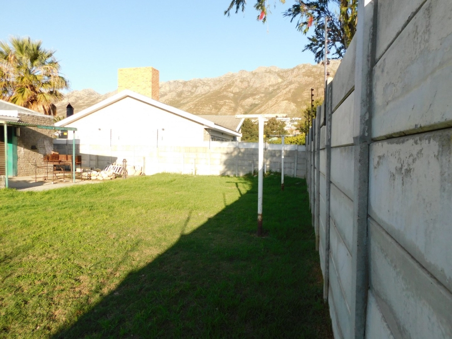 To Let 2 Bedroom Property for Rent in Anchorage Park Western Cape